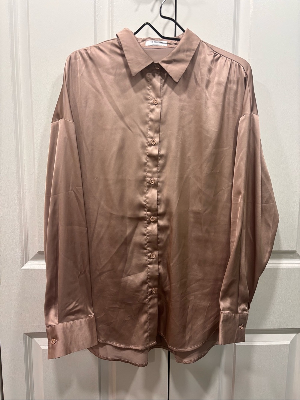 The Workshop Women’s Beige Satin Button-Front Long Sleeve Collared Blouse-Large